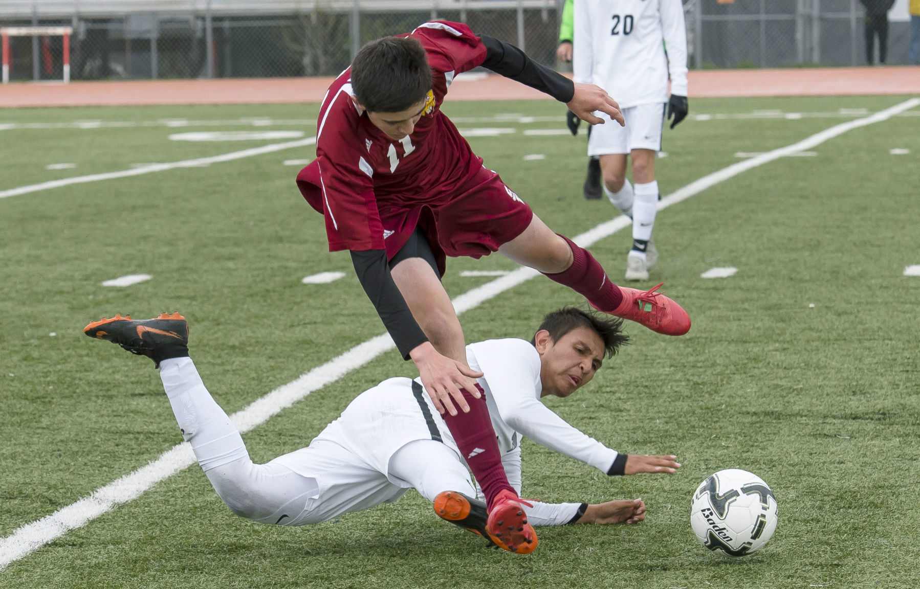 Broncs advance to state soccer championship